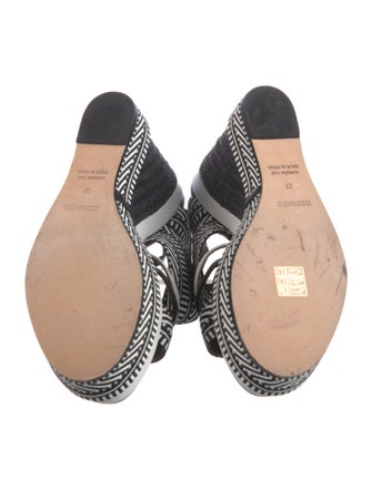 Hermès Striped Leather Trim Embellishment Sandals