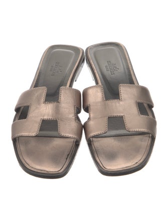 Hermès Oran Leather Slides