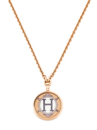 Hermès Medaille Pendant Necklace