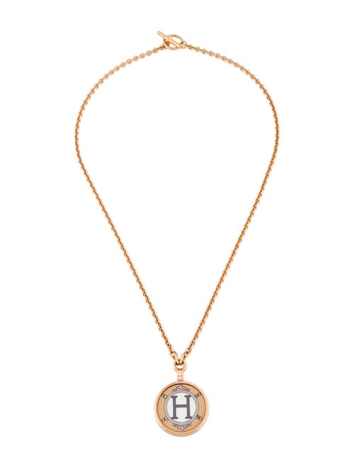Hermès Medaille Pendant Necklace