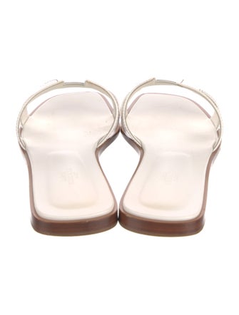 Hermès Oran H Logo Slides