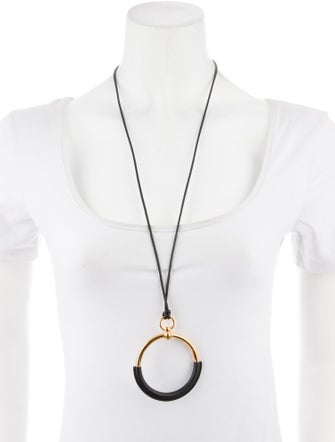 Hermès Loop Pendant Necklace
