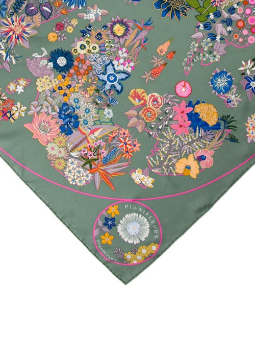 Hermès Planifleurs Silk Scarf