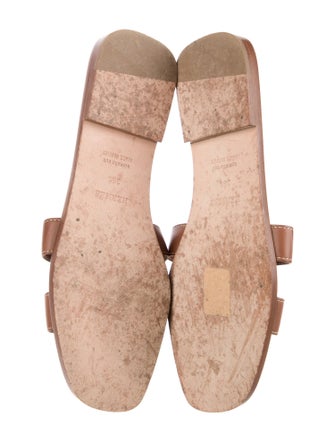 Hermès Oran H Logo Slides