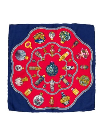 Hermès pattern silk pocket square