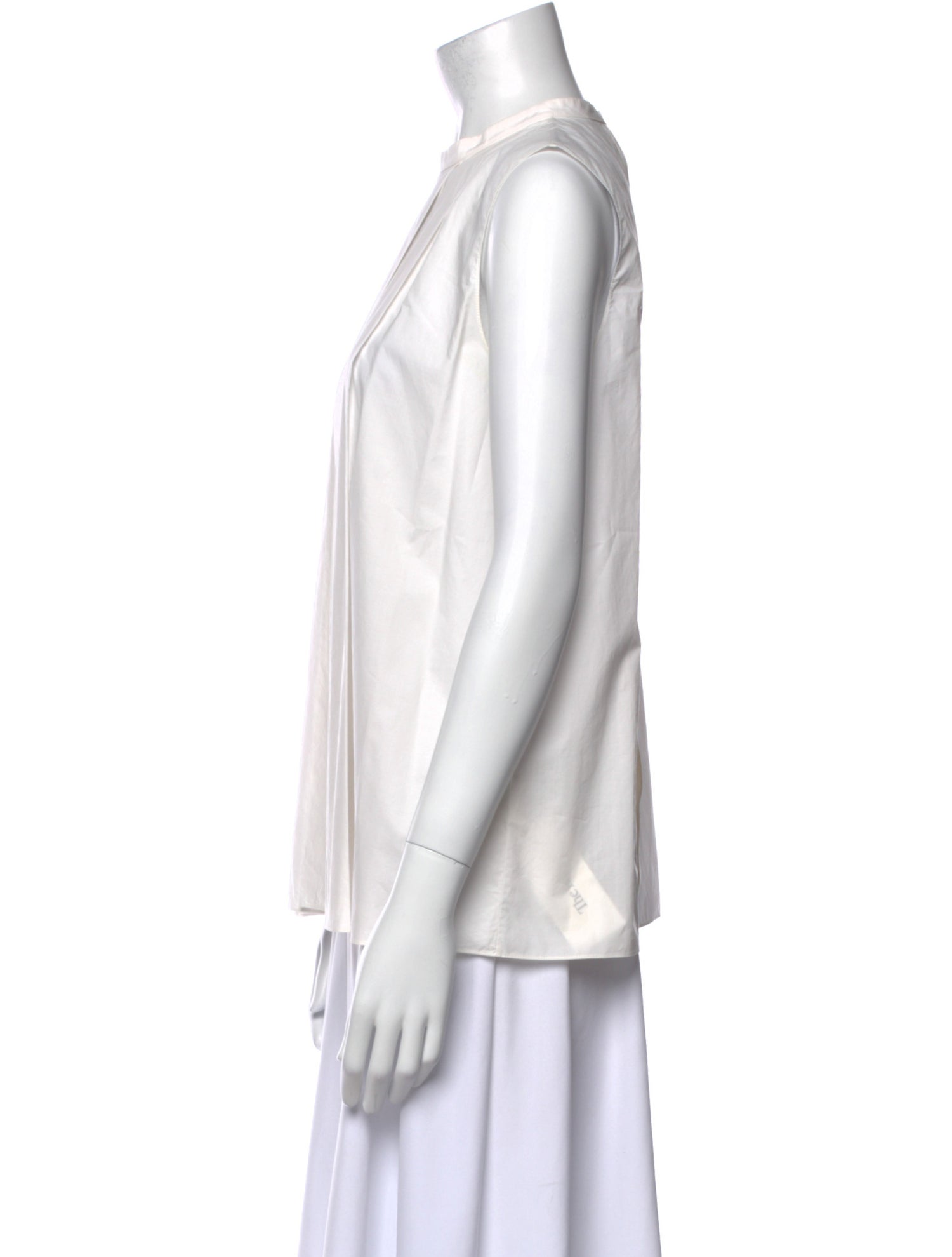 Hermès Crew Neck Sleeveless Blouse