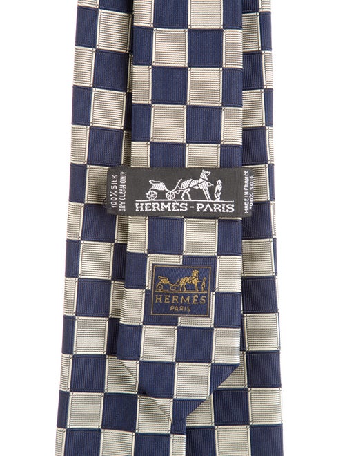 Hermès Silk Pattern Tie