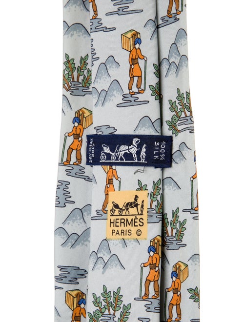 Hermès Silk Pattern Tie