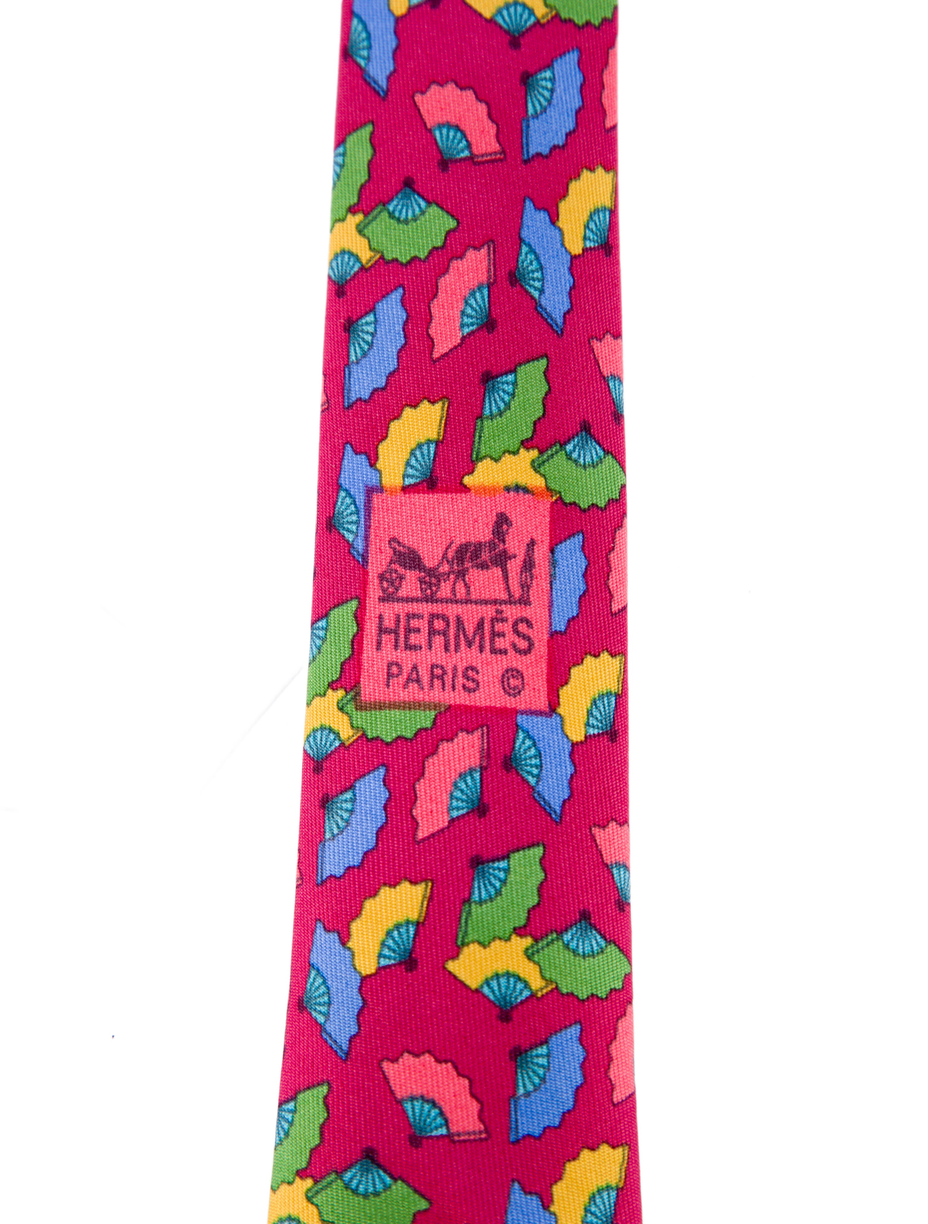 Hermès Silk Patterned Print