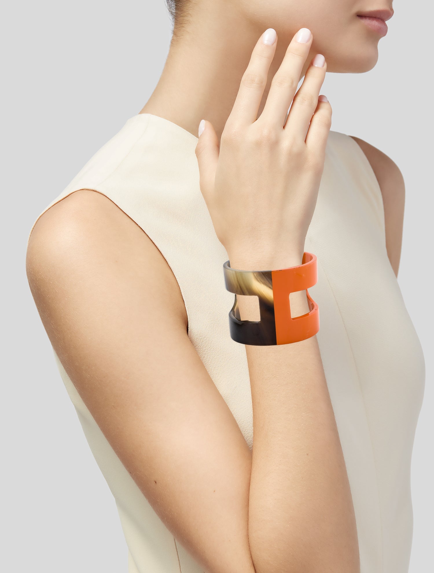 Hermès Lacquer & Horn Ano Cuff Bracelet