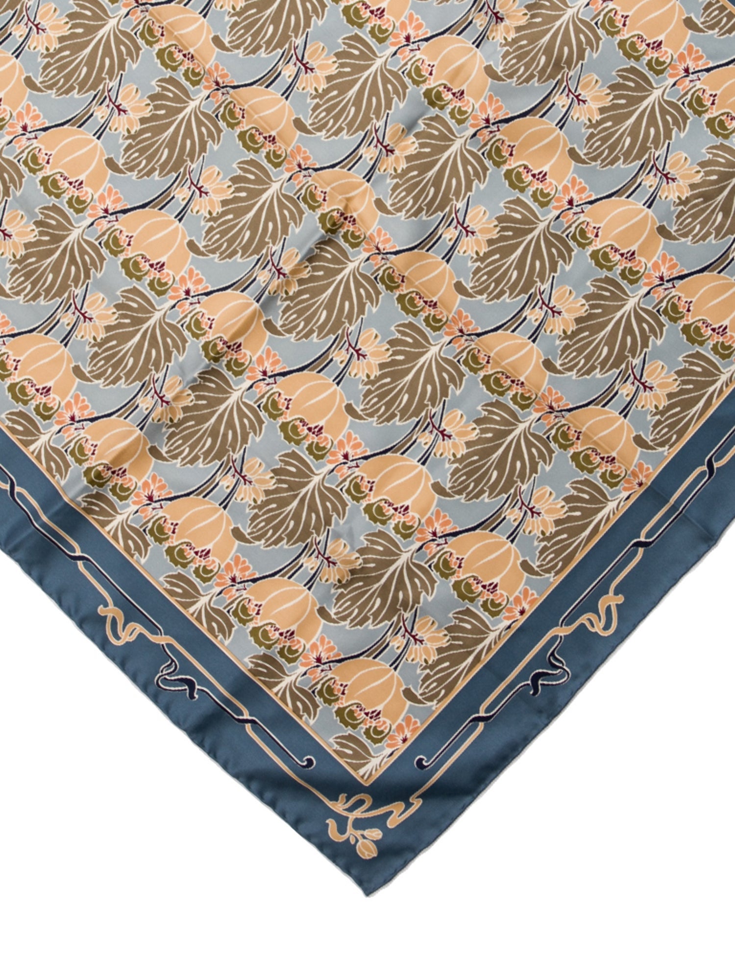 Hermès Les Perroquets Silk Plissé Scarf