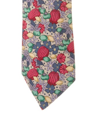 Hermès patterned silk tie