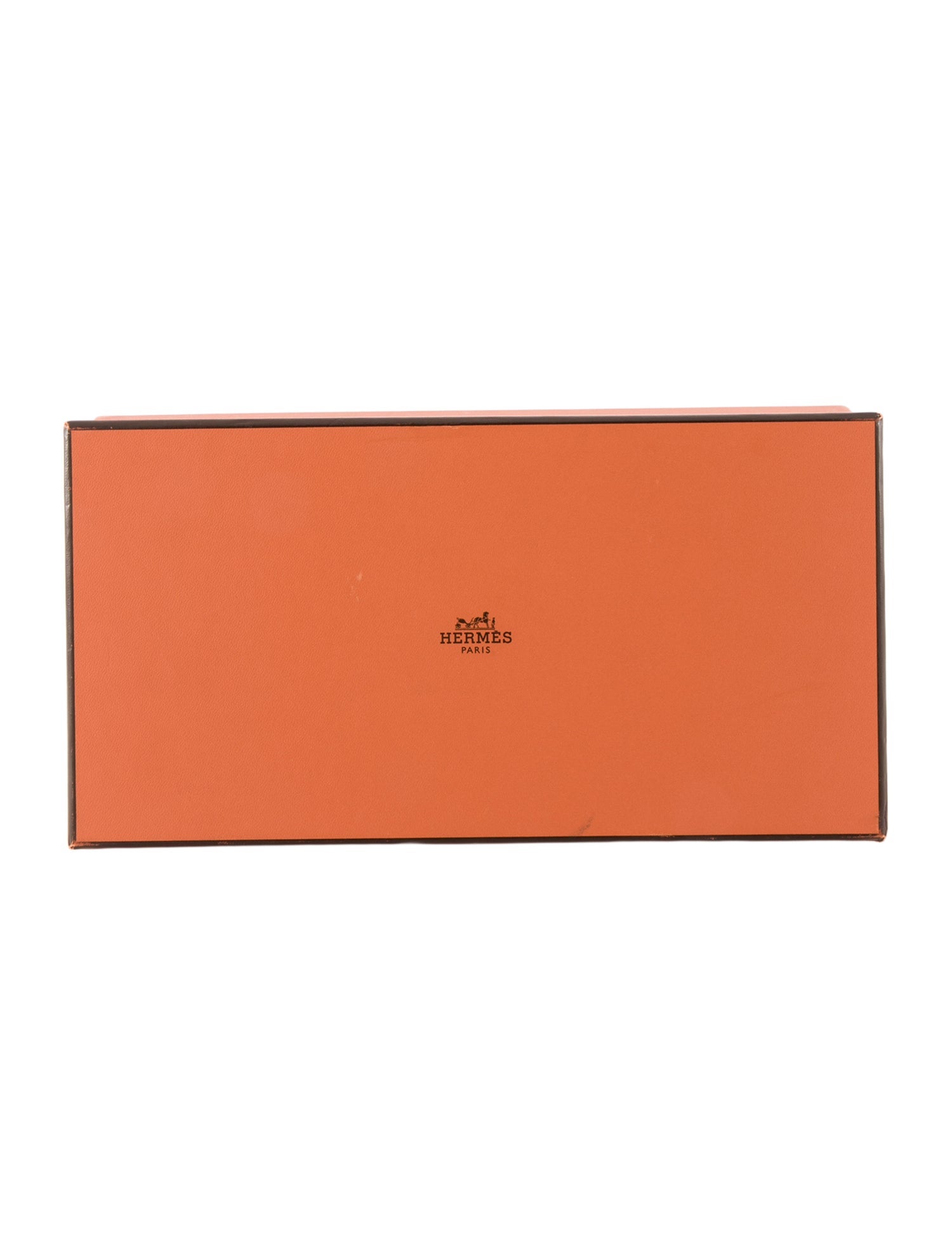 Hermès Scarf Display System