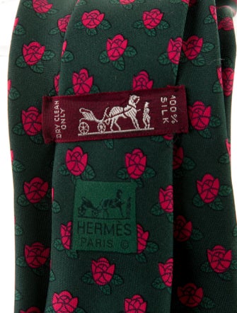 Hermès Silk Patterned tie