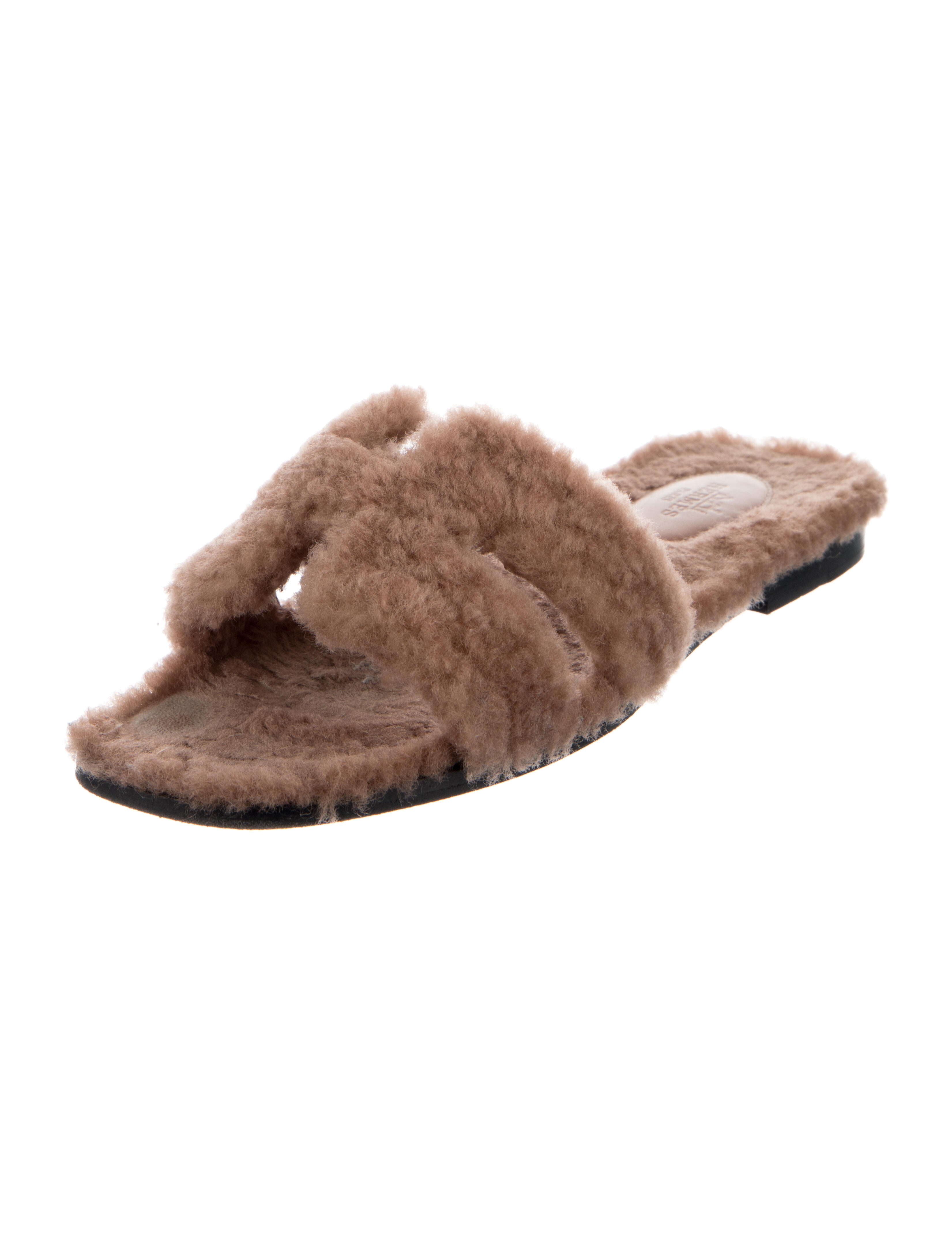 Hermès Oran H Logo Slides