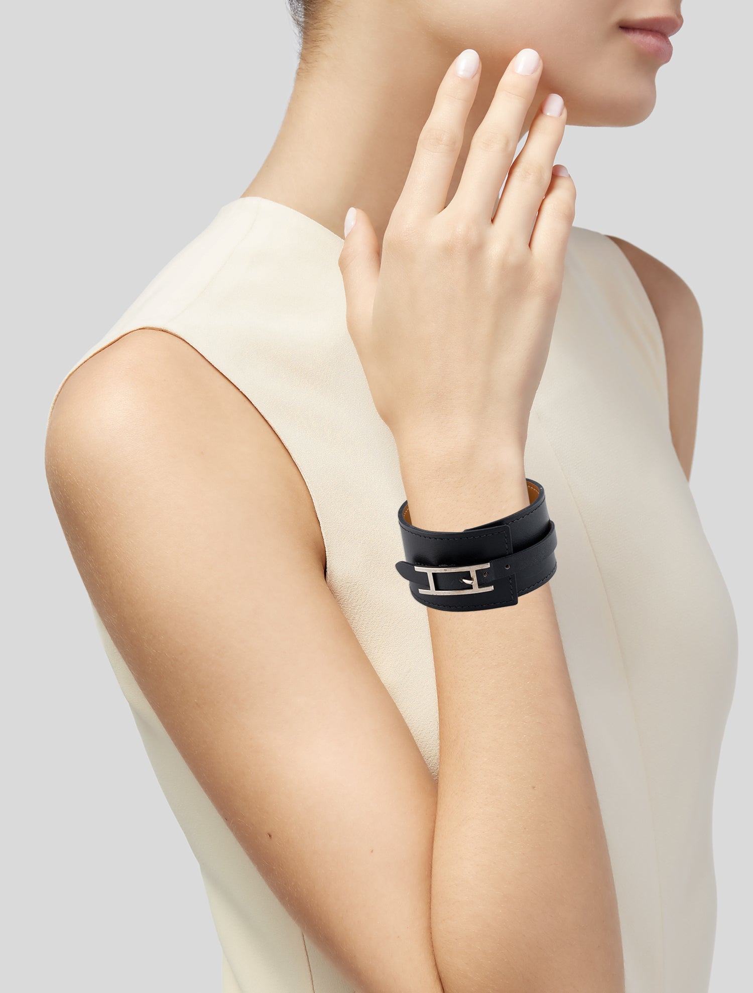 Hermès Leather Fleuron Wrap Bracelet