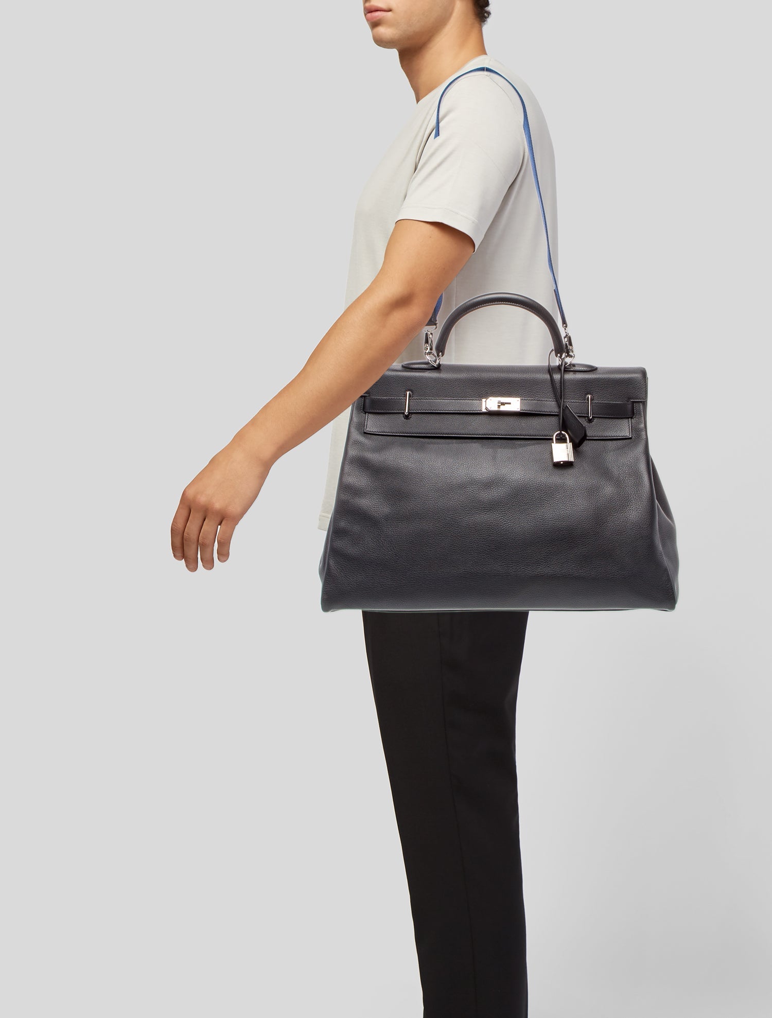 Hermès Taurillon Novillo Kelly Voyage 50