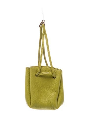 Pre-owned Hermes Chevre Mysore Vespa Pouch In Green