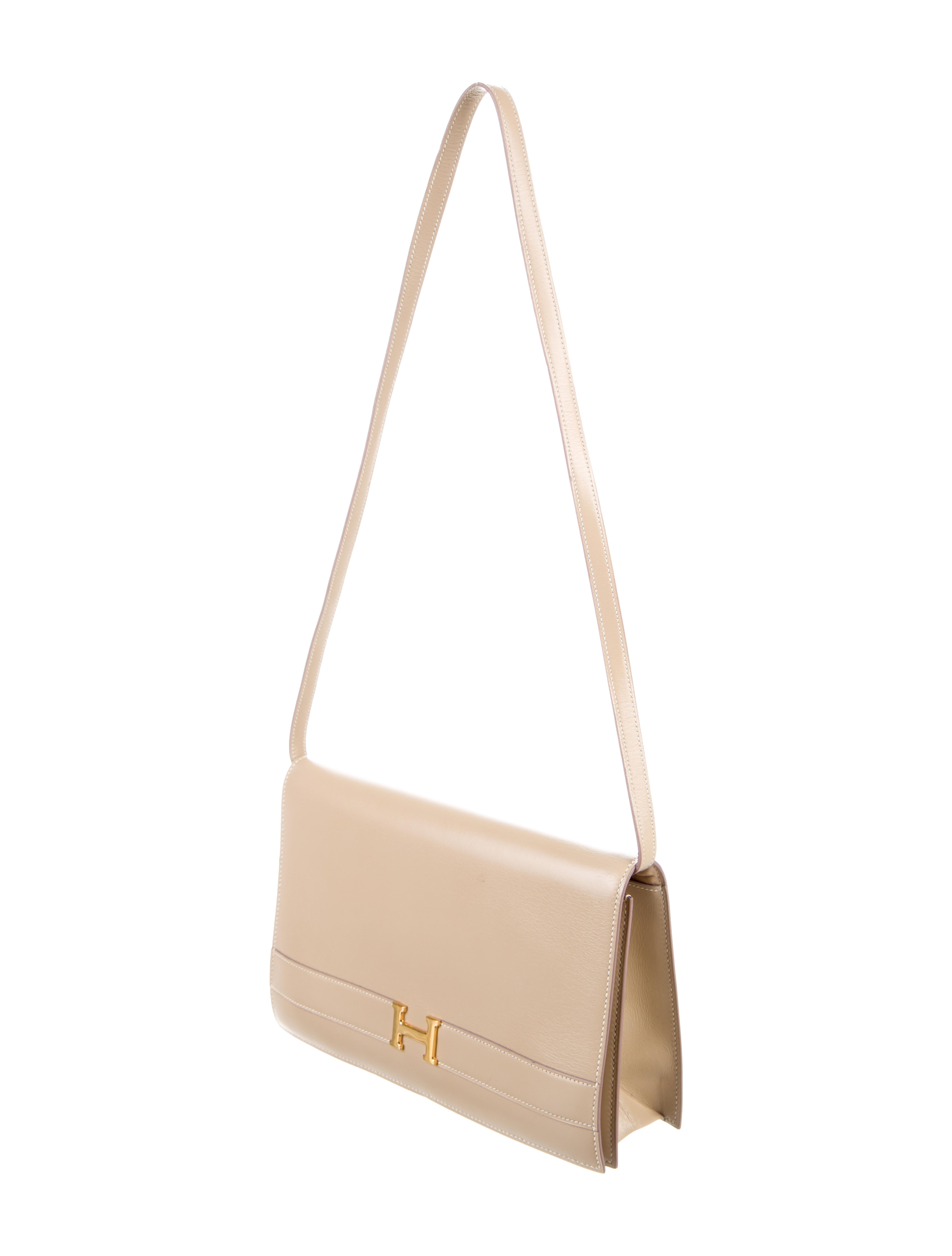 Hermès Box Annie Bag Handbags HER99941 The RealReal