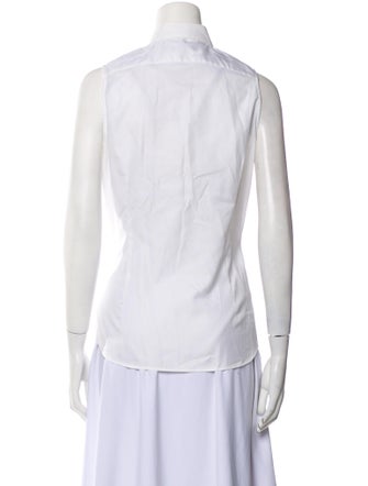 Hadleigh's Sleeveless Button-Up Top