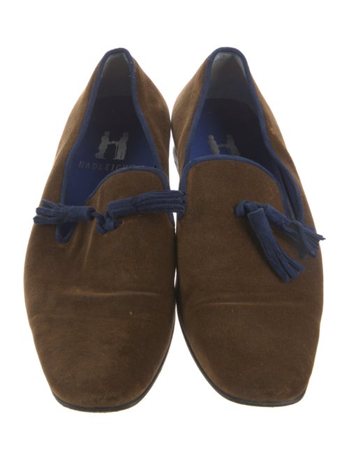 Hadleigh's Velvet Tassel Accents Loafers