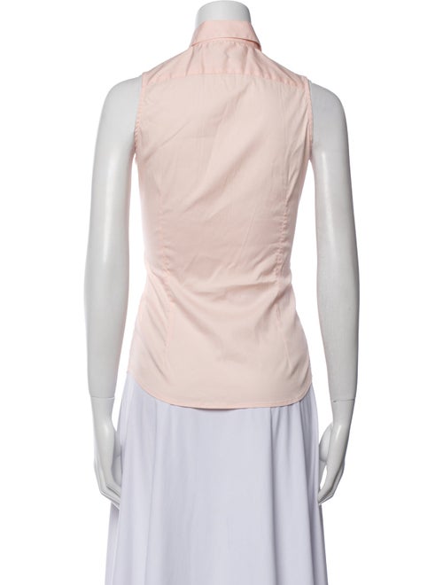 Hadleigh's Sleeveless Button-Up Top