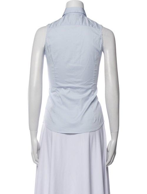 Hadleigh's Sleeveless Button-Up Top