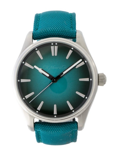 H.Moser & Cie Pioneer Centre Seconds Mega Cool Watch