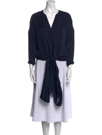 Hensely V-Neck Three-Quarter Sleeve Blouse