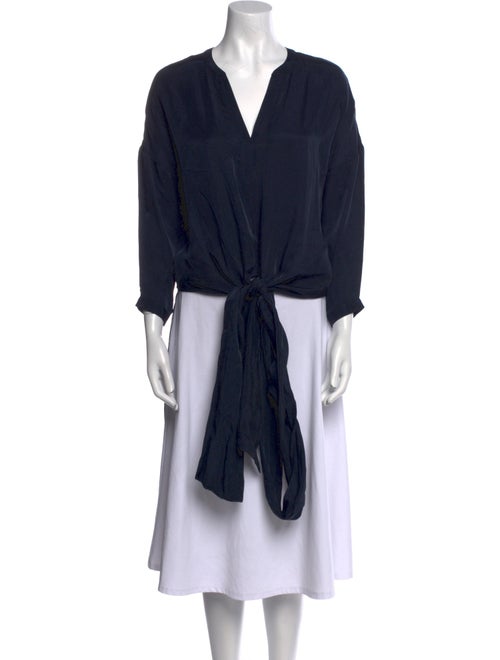 Hensely V-Neck Three-Quarter Sleeve Blouse