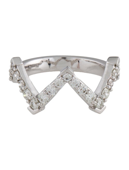 Hearts on Fire 18K Diamond Triplicity Pointed Band Ring