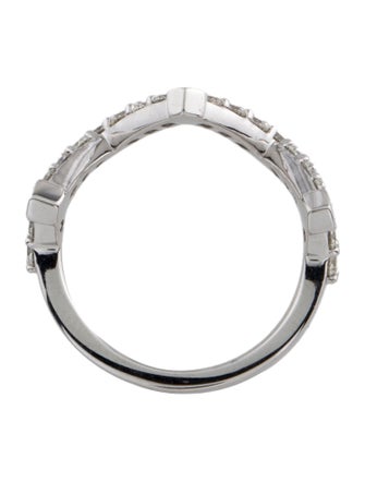 Hearts on Fire 18K Diamond Triplicity Pointed Band Ring