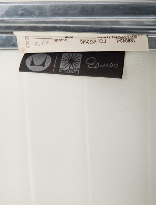 Herman Miller Eames Management Chair