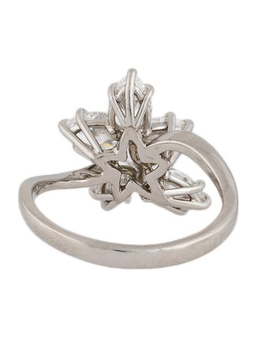 Harry Winston Platinum Diamond Winston Cluster Medium Ring