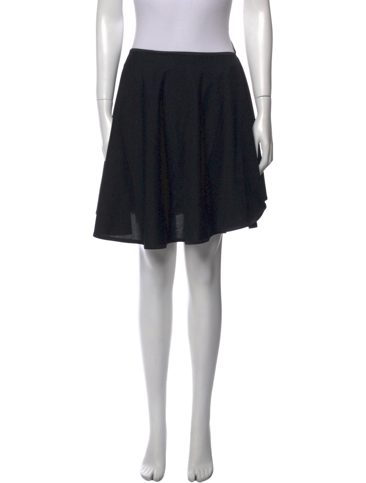 132 5. Issey Miyake Knee-Length Skirt