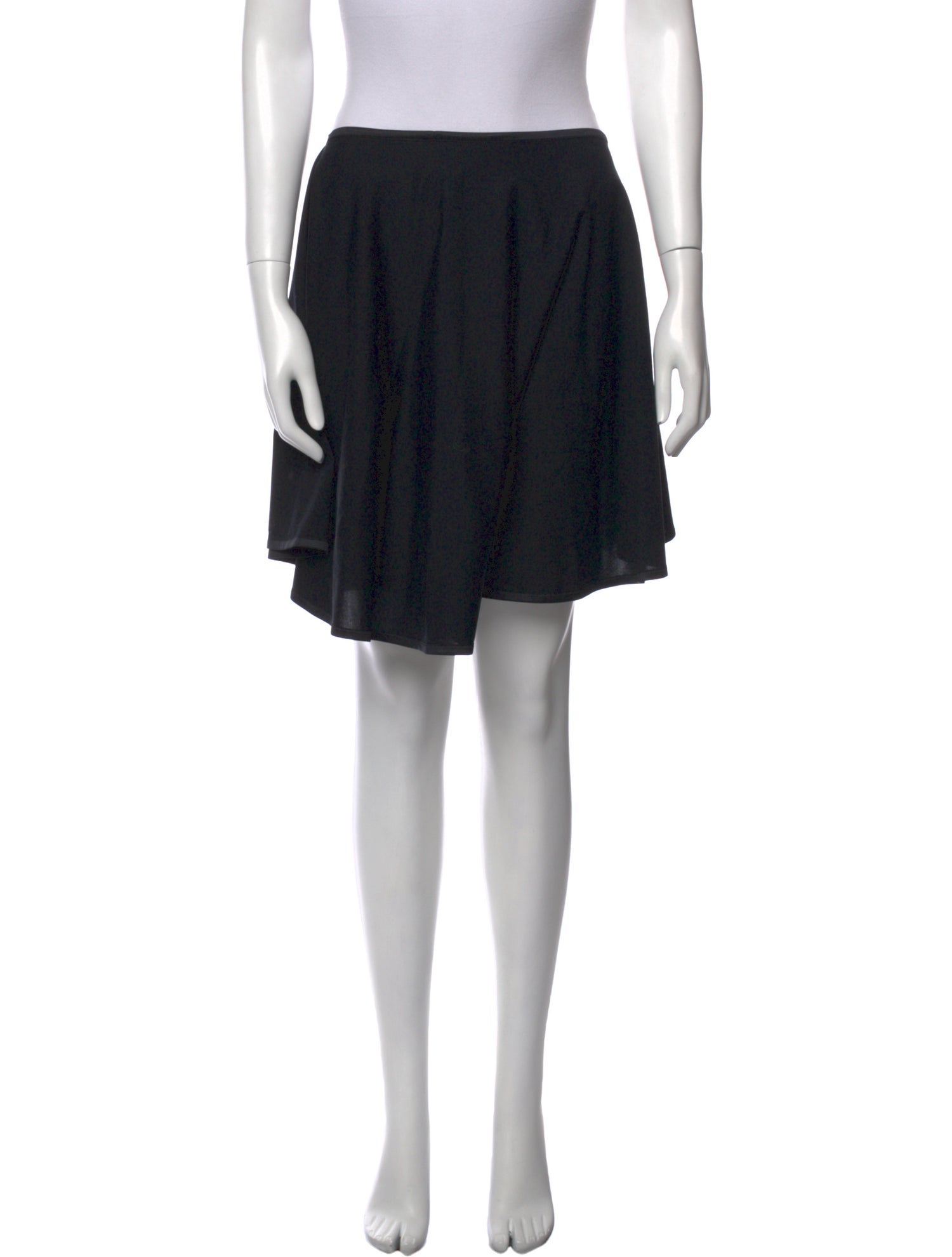 132 5. Issey Miyake Knee-Length Skirt