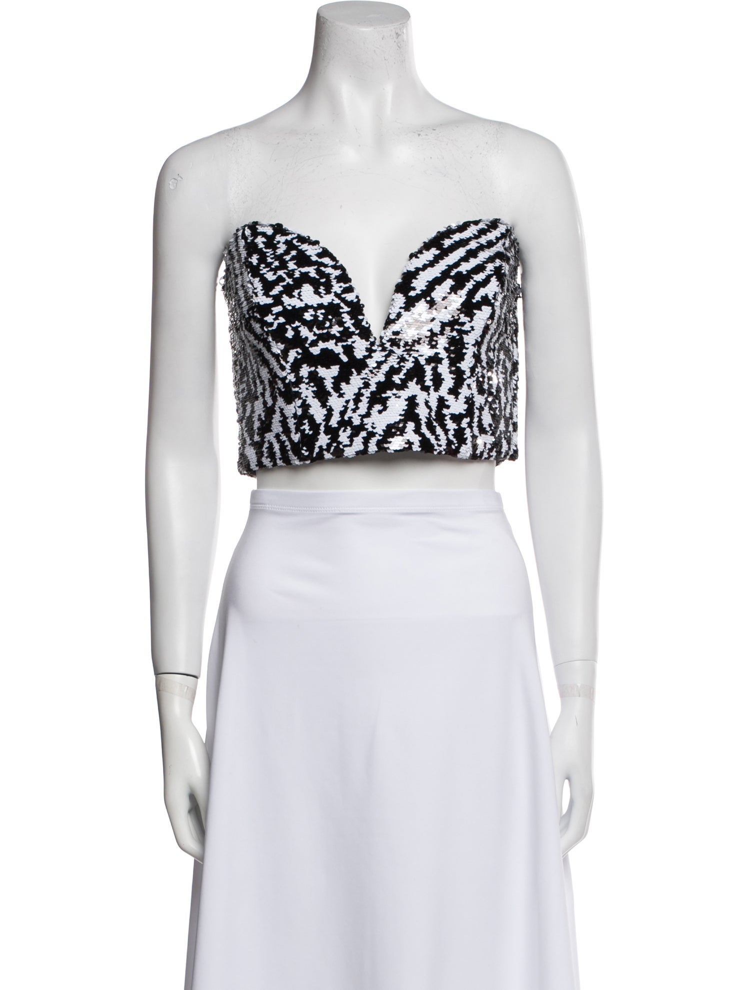 ILA Lace Pattern Strapless Crop Top