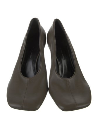 Phoebe Philo Leather Pumps