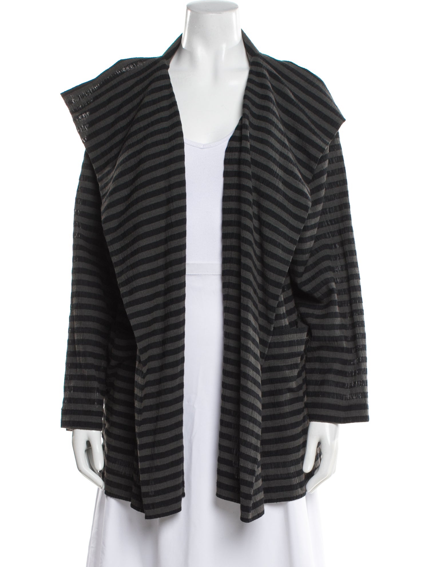 plantation issey miyake コーディロイチェック　切り替え Issey Miyake Plantation | The RealReal