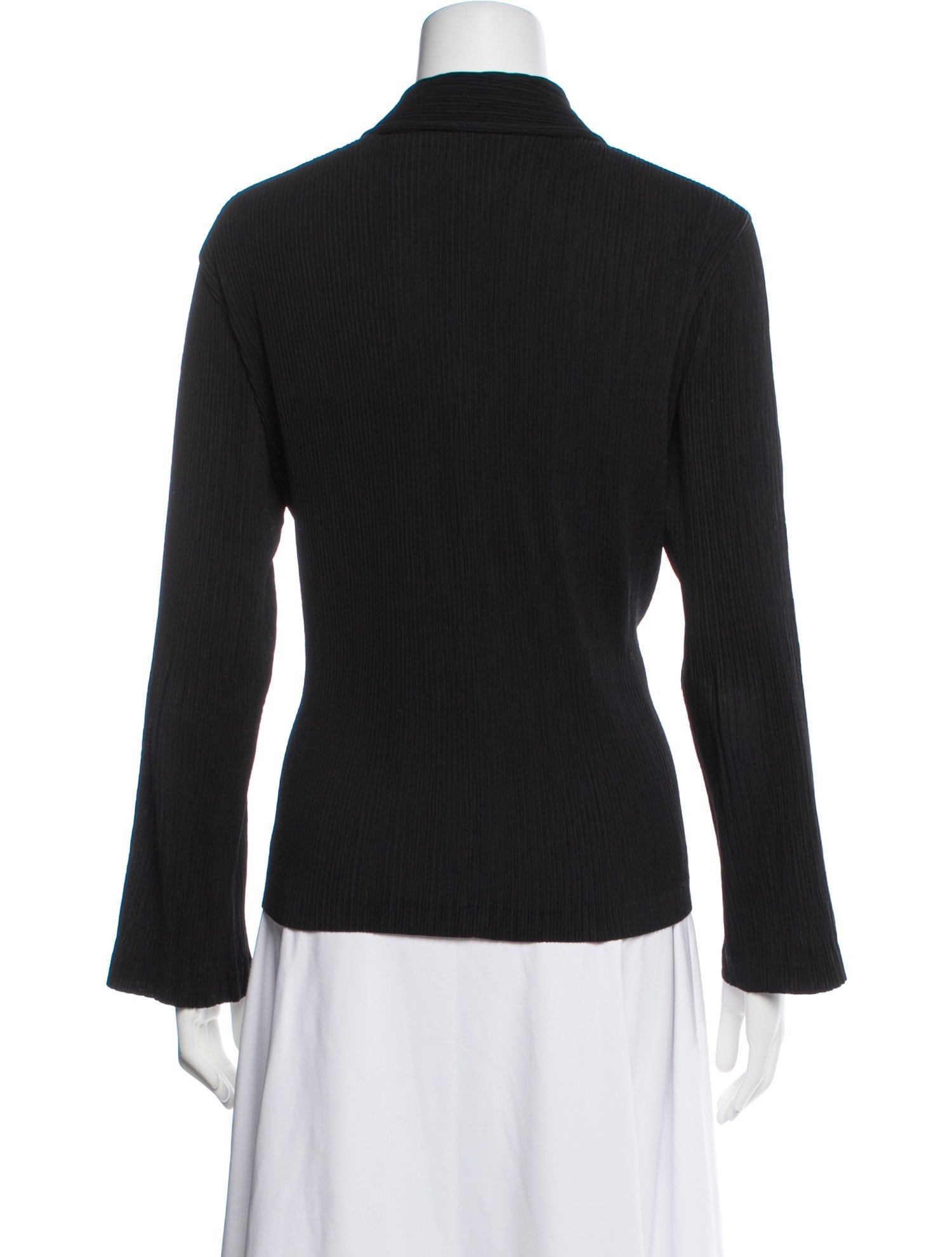 ISSEY MIYAKE WHITE LABEL 長袖 プリーツトップス Issey Miyake White Label | The RealReal