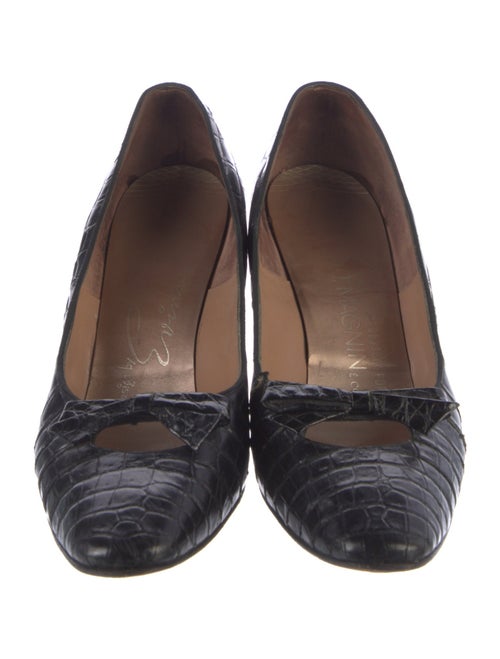 I.MAGNIN Leather Bow Accents Pumps