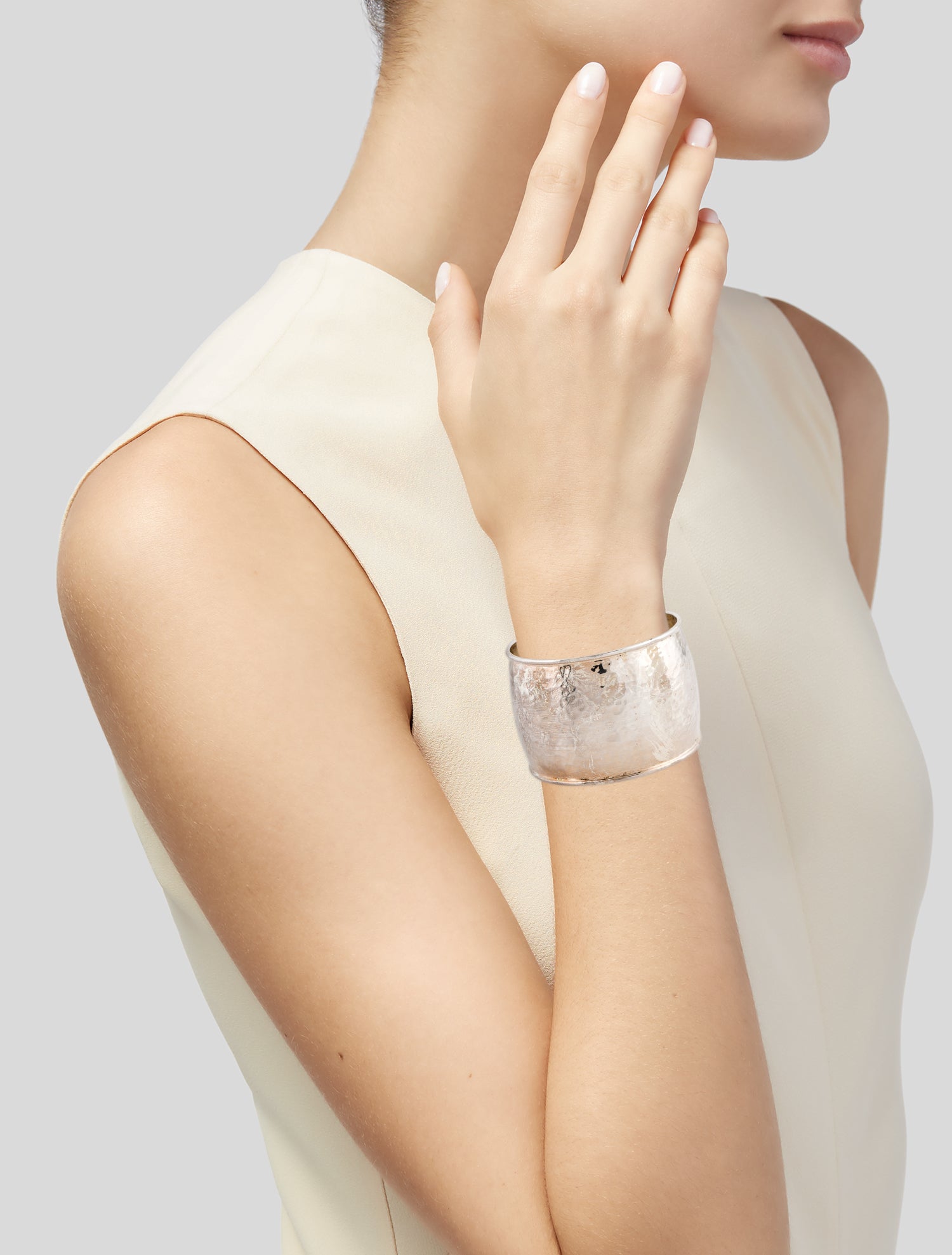 Ippolita Glamazon Wide Hammered Bangle