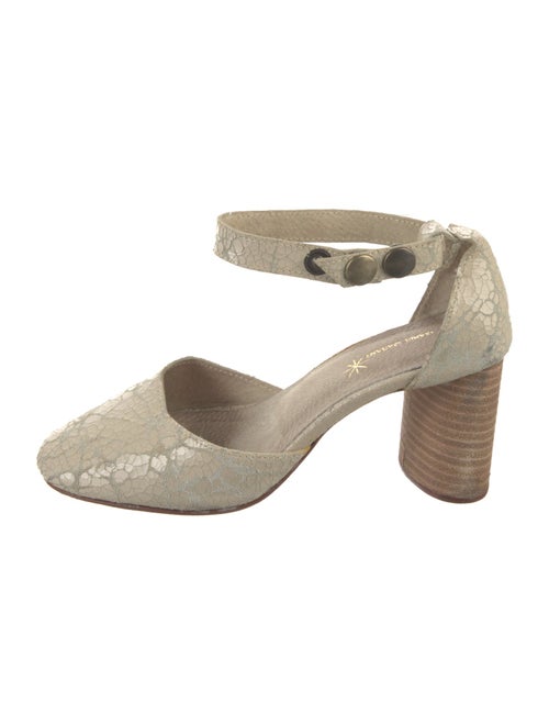 Isabel Marant Leather Crystal Embellishments D'Orsay Pumps