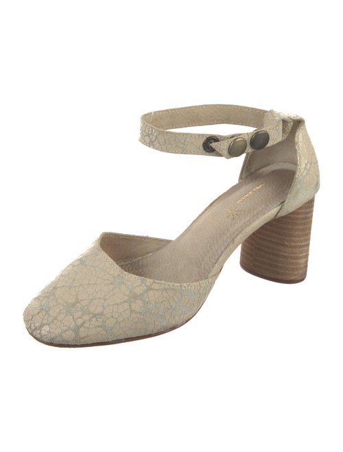 Isabel Marant Leather Crystal Embellishments D'Orsay Pumps