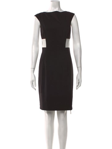 Pre-owned Isaac Mizrahi Bateau Neckline Knee-length Dress In Black