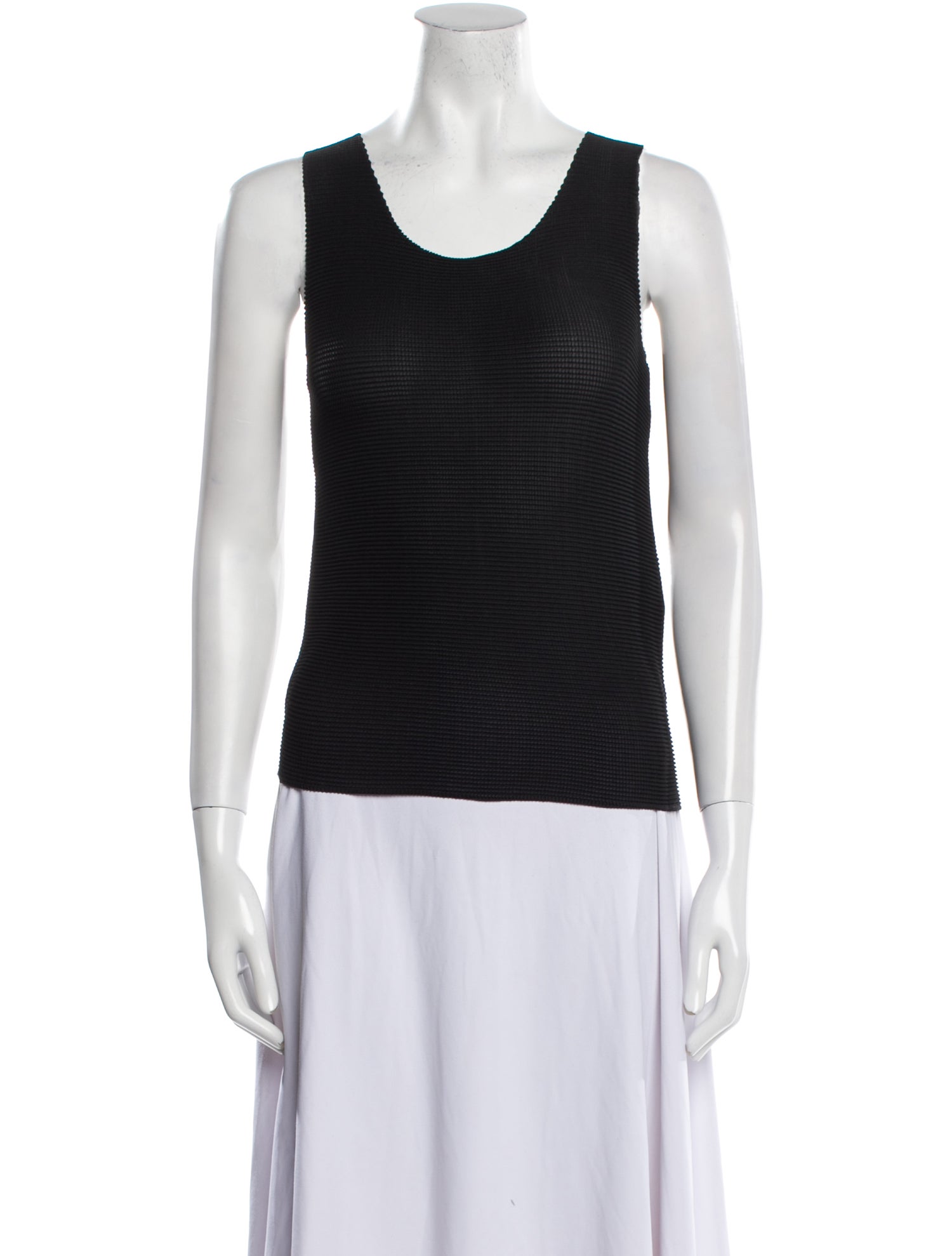 Issey Miyake Scoop Neck Sleeveless Top