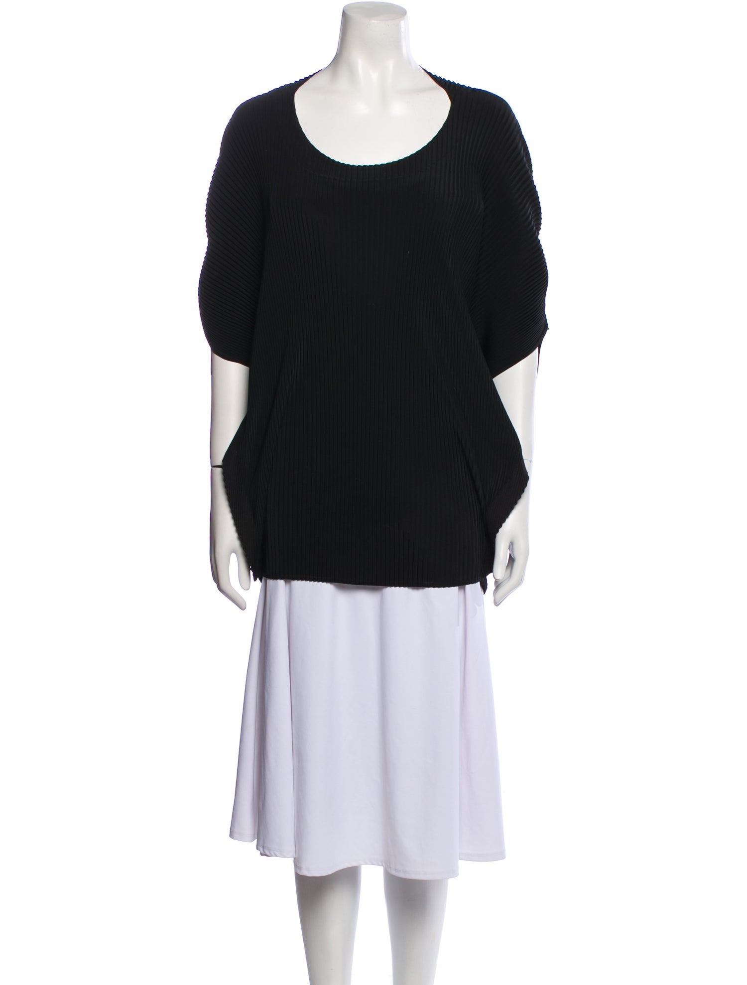 Issey Miyake Scoop Neck Three-Quarter Sleeve Tunic