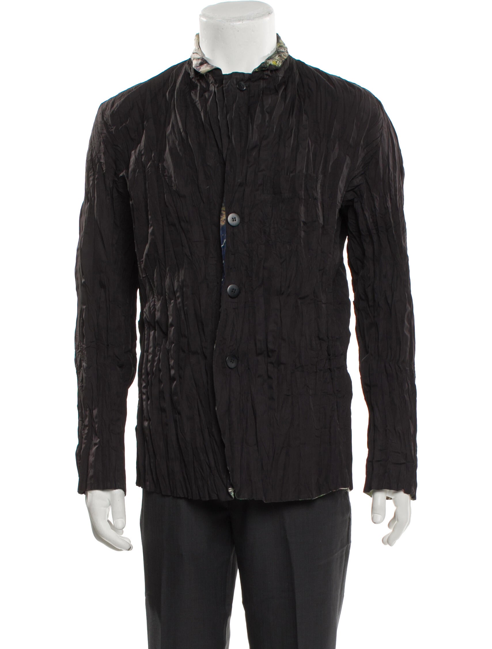 Issey Miyake Men | The RealReal