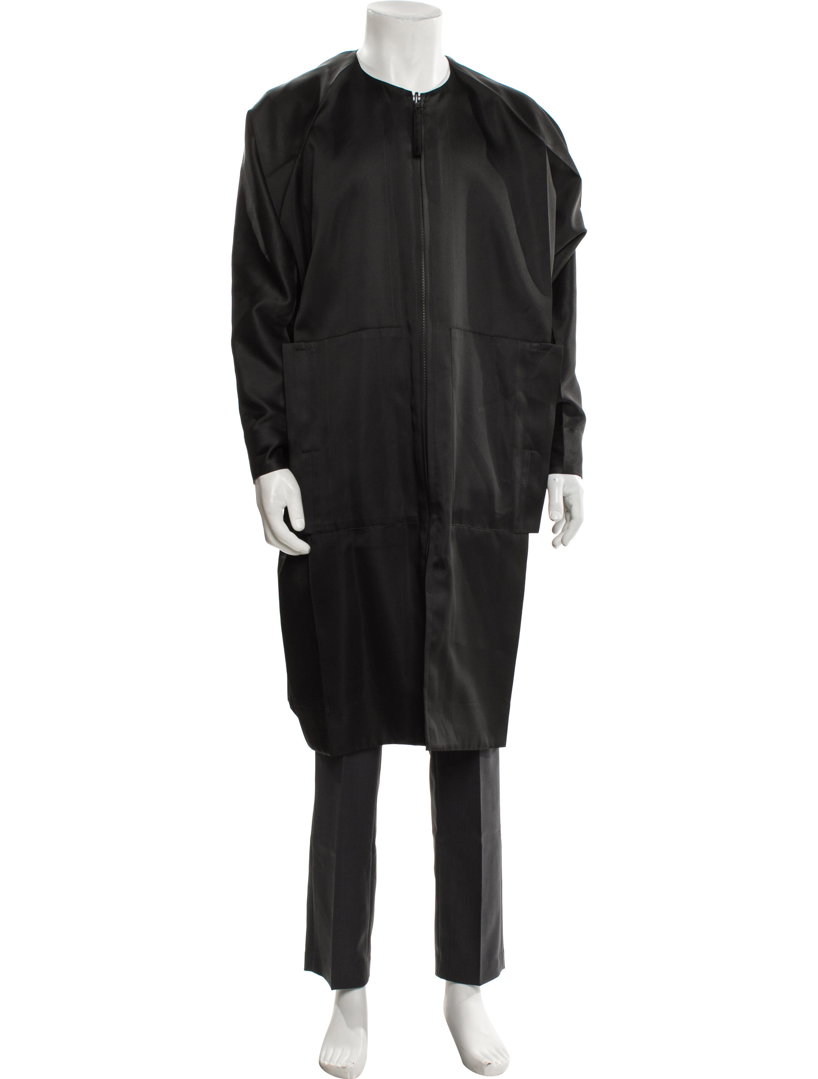 132 5. Issey Miyake 2020 Reversible Overcoat
