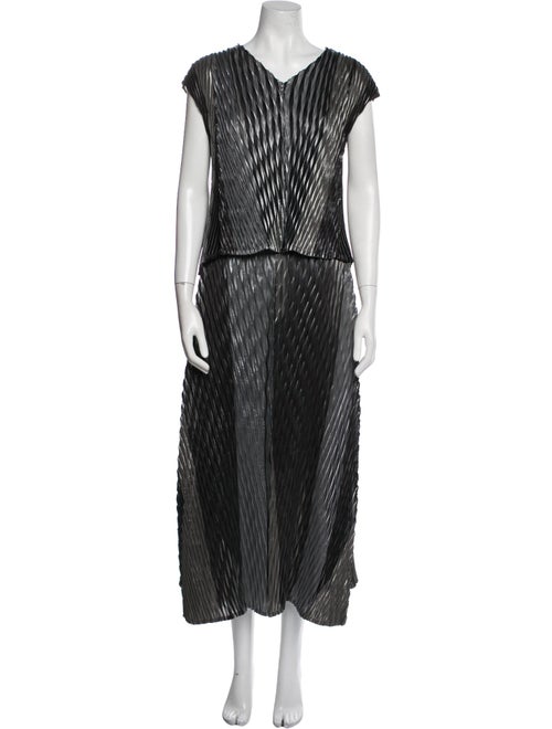 Issey Miyake Striped Ruffle Embellishment Skirt Set